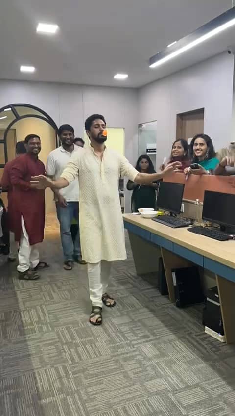 Purec Pause and Play Aamir Purec oprations head playing games